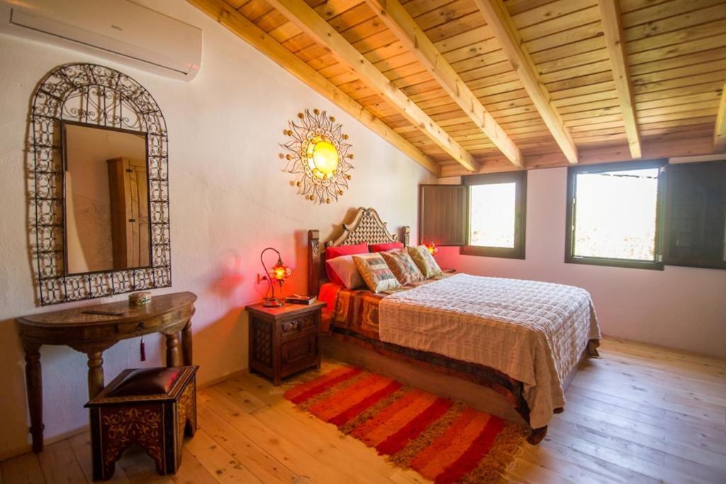 Casa Con Encanto En Alajar Luaran gambar